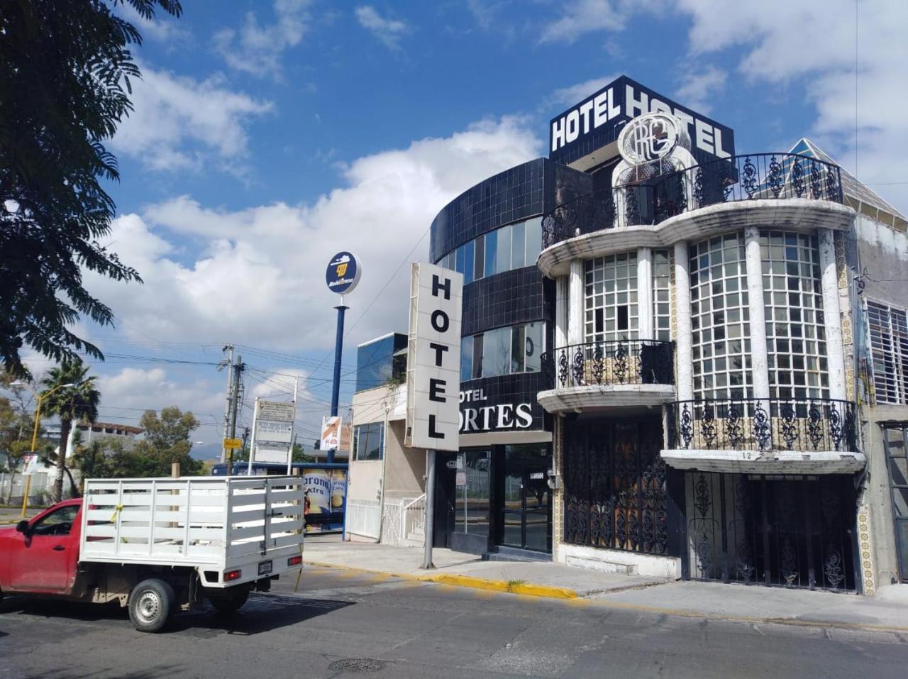 Cortes Hotel